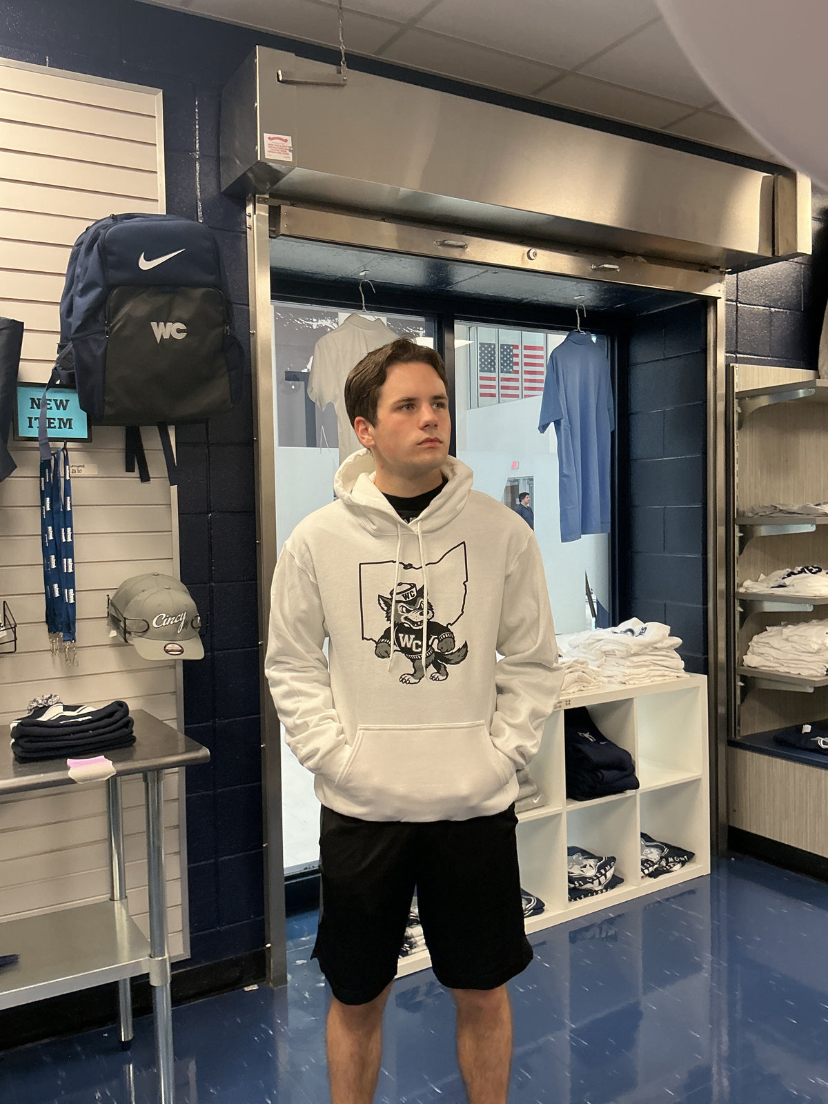 White Hoodie with Wolf/Ohio